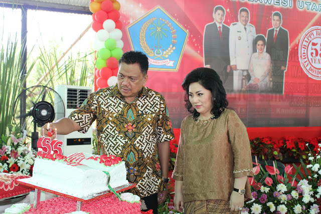 Gubernur Sulut Olly Dondokambey beserta istri tercinta Rita Tamuntuaan saat perayaan HUT ke 55 tahun