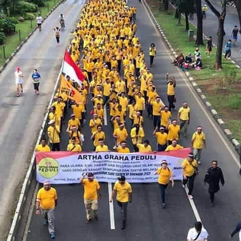 delegasi Minahasa Selatan gabung dalam tim yellow di parade nusantara