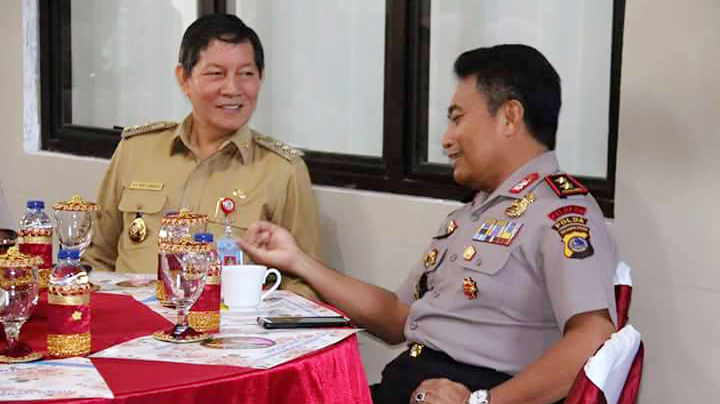 Walikota G S Vicky Lumentut bersama Kapolda Sulut